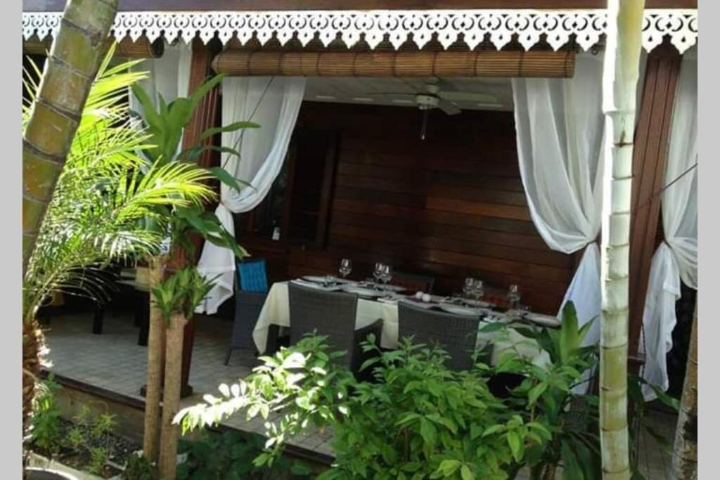 Villa à 1mn à pied de la plage , piscine privée Saint Pierre Extérieur photo